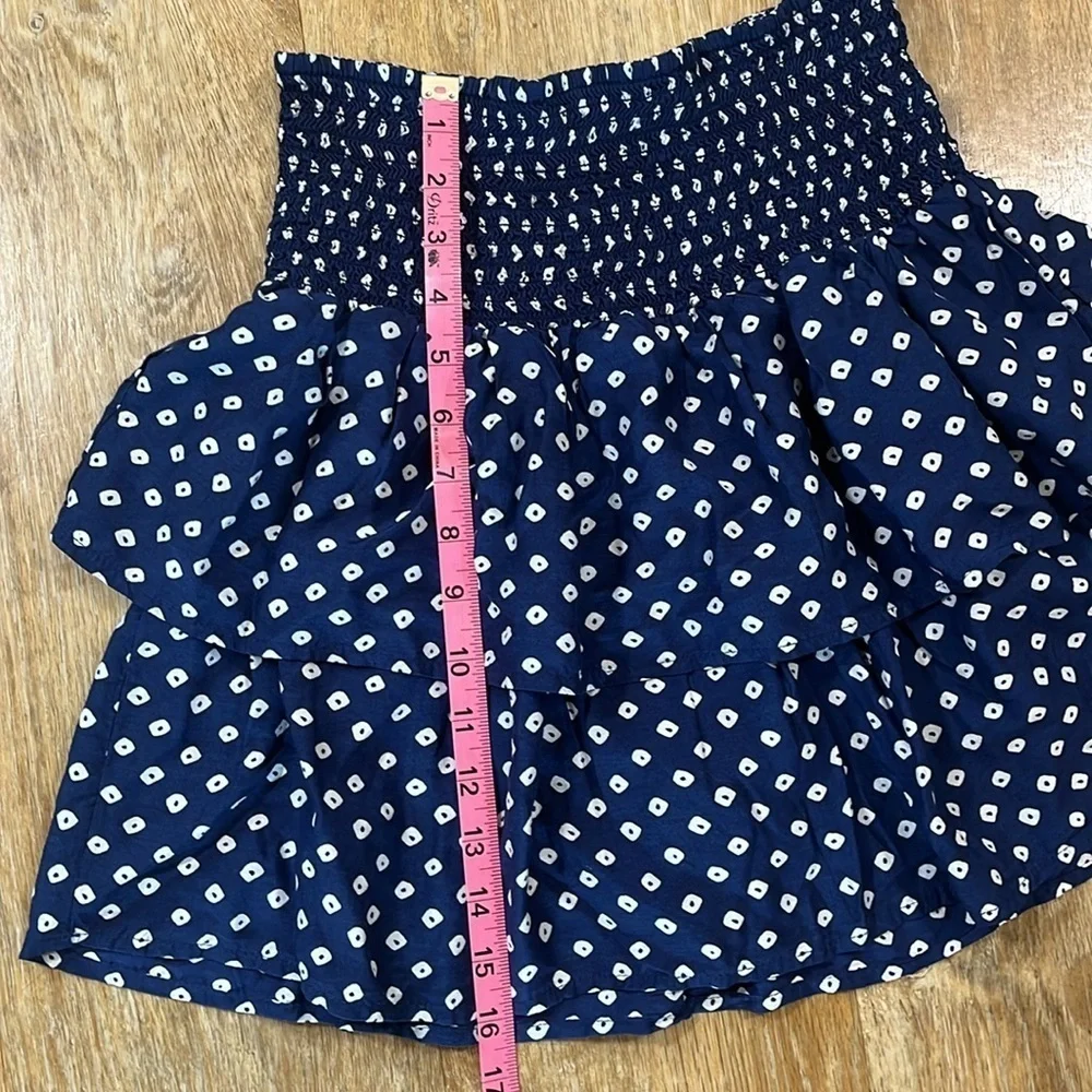 Vineyard Vines Navy Tiered Mini Skirt Stingray Print EUC Sz Medium M Elastic